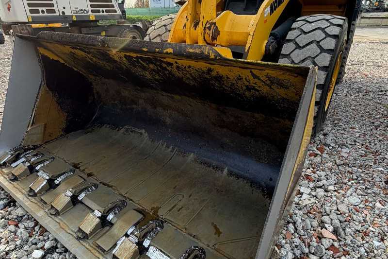 OmecoHub - Immagine KOMATSU WA380-6